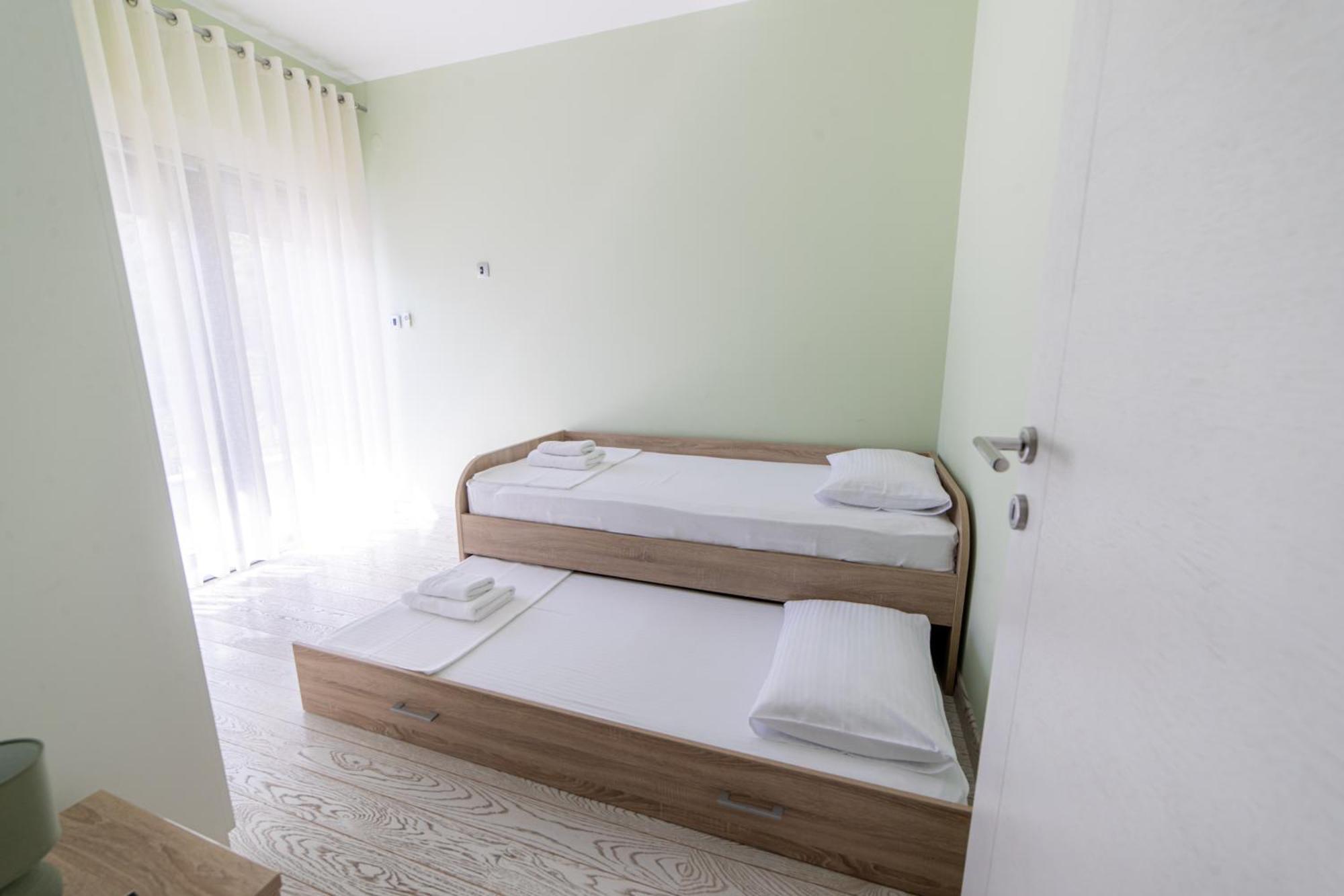 Green Bay Apartments Morinj コトル エクステリア 写真