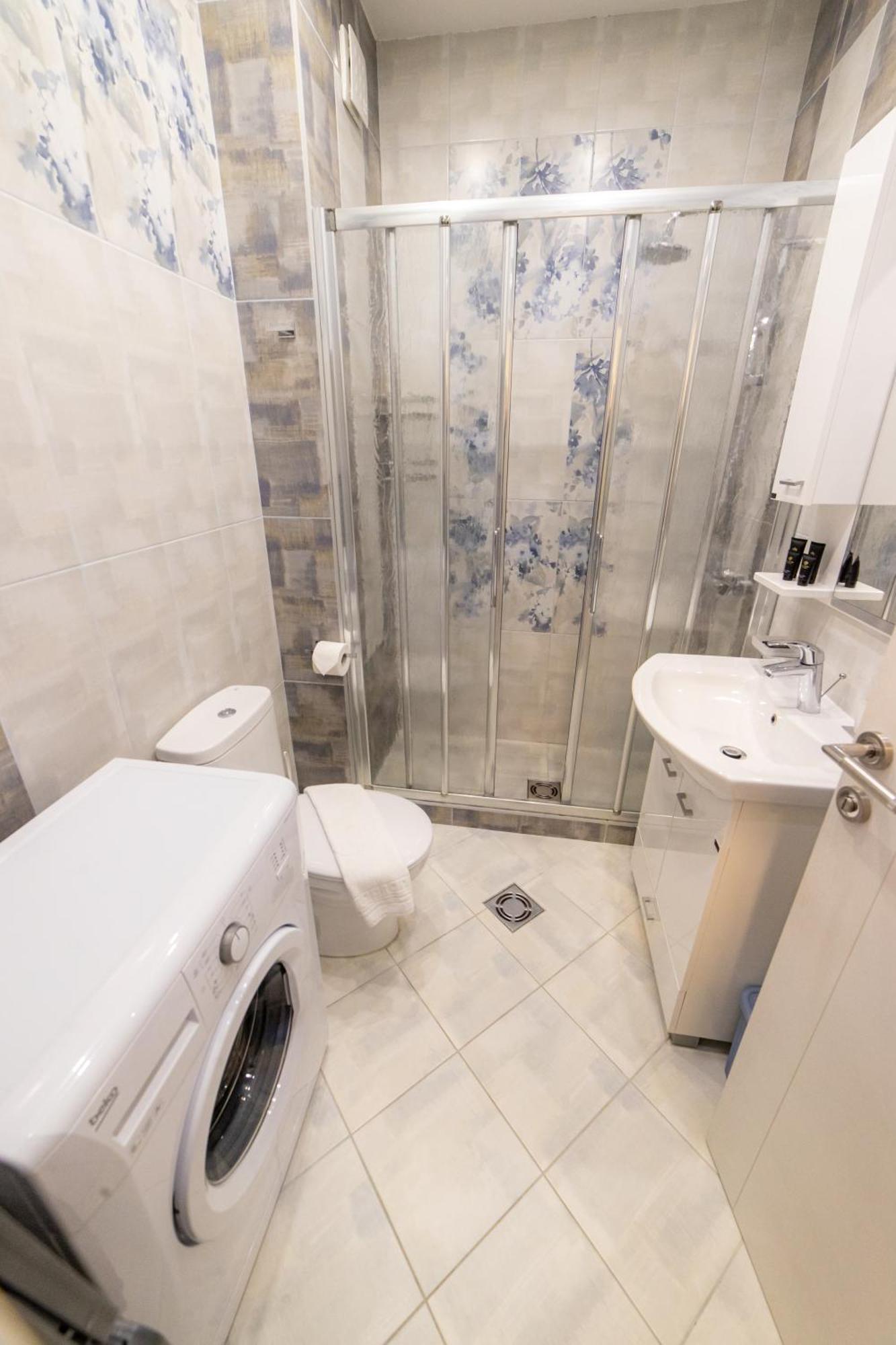 Green Bay Apartments Morinj コトル エクステリア 写真