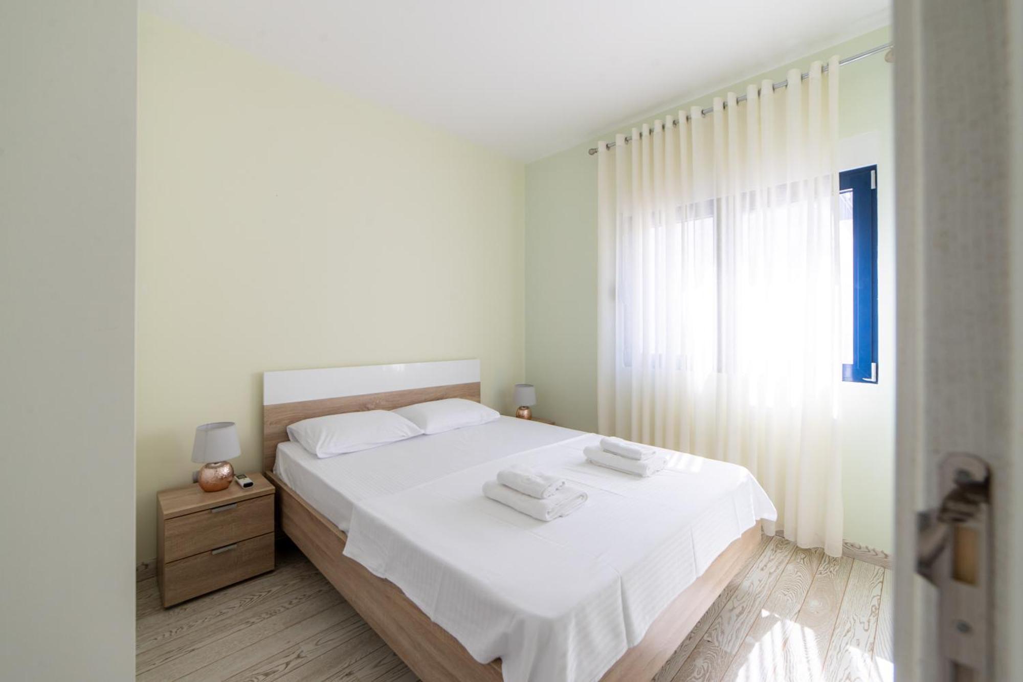 Green Bay Apartments Morinj コトル エクステリア 写真